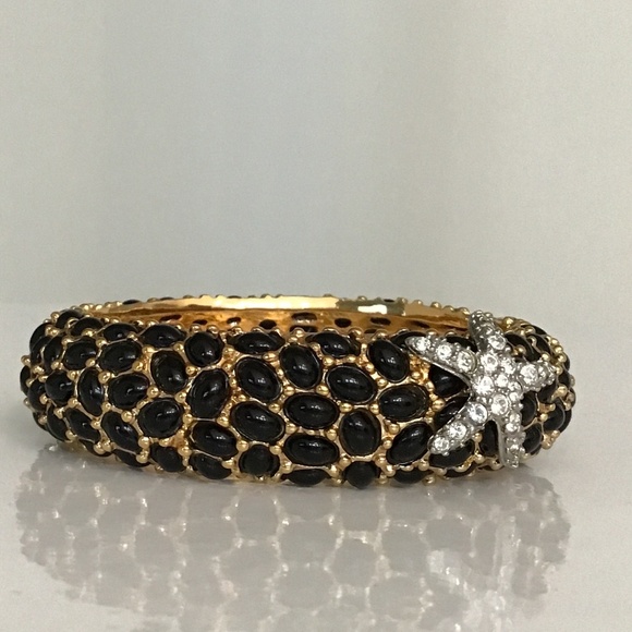 Kenneth Jay Lane Black cabochon & starfish pave bracelet - Picture 1 of 11
